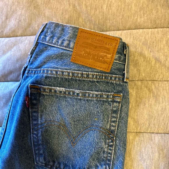 Levi’s Wedgie Straight Jeans in colour Jazz Jive Sound - Picture 4 of 5
